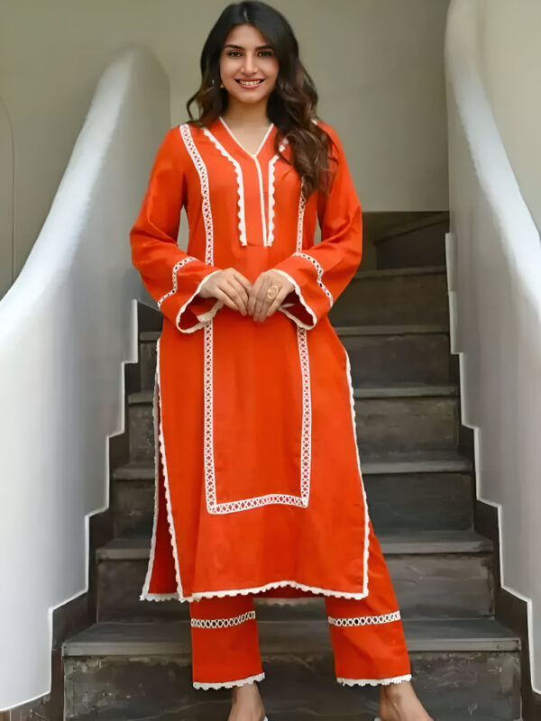 Trendy Lace Kurta Set for Women's Heavy Rayon