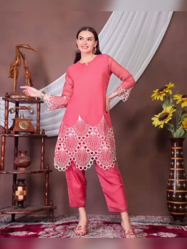 Women Kurta Sets With Dupatta