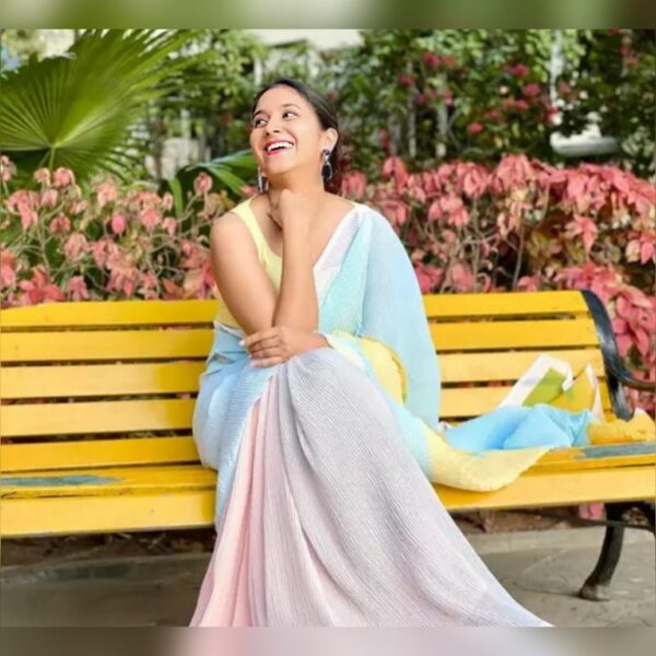 Dipika padukon full crush digital printed georgette saree with unstitched blouse piece 