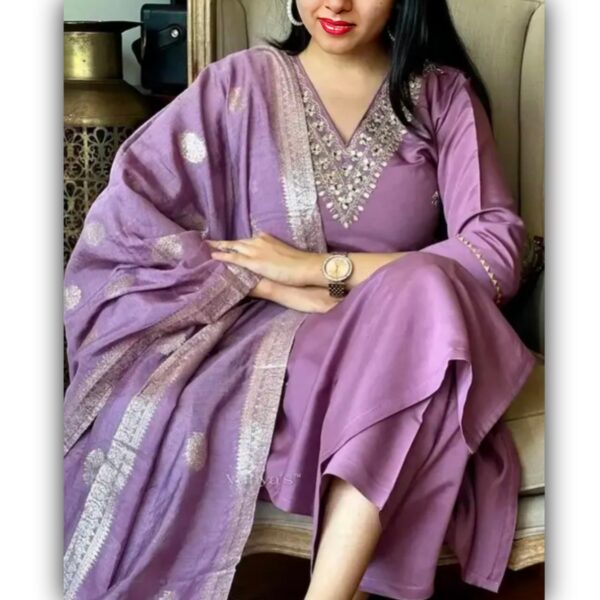 Women's Lavender Colour Rayon Slub V-neck Embroidered Straight Kurta Pant with Dupatta sat