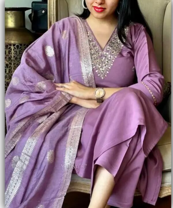 Women's Lavender Colour Rayon Slub V-neck Embroidered Straight Kurta Pant with Dupatta sat