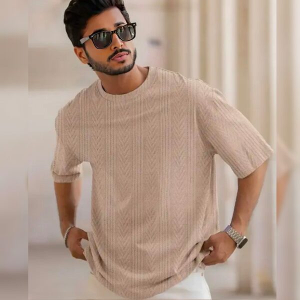 Men Solid Casual Textured Skin T-Shirt